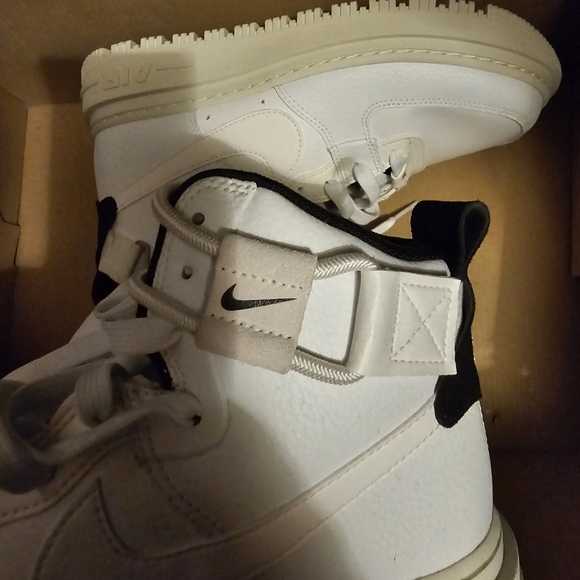 Womens af1 hI ut 2.0 boots - Picture 5 of 9